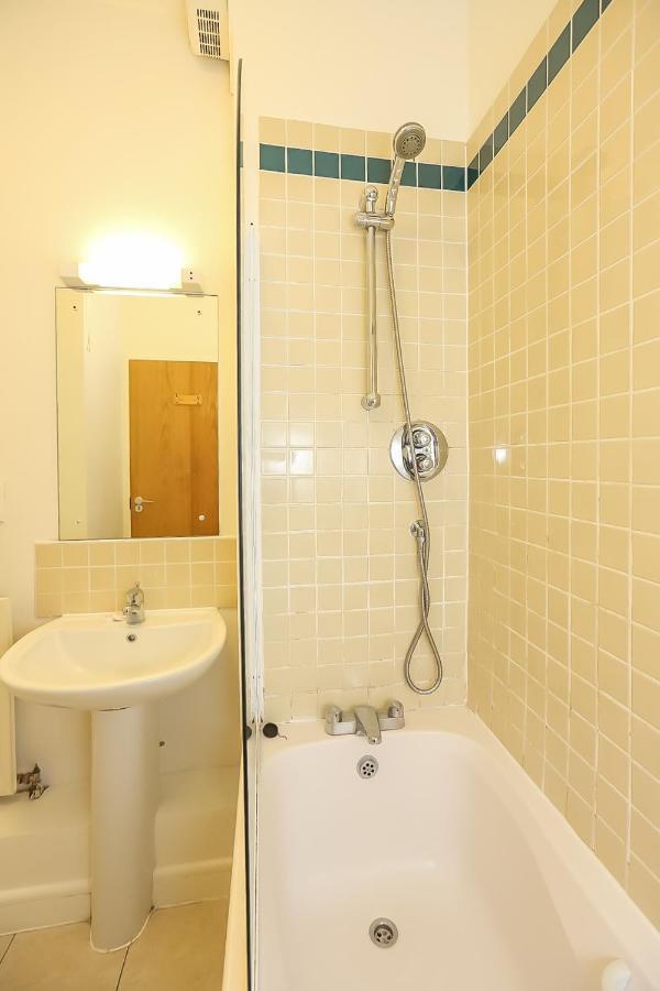 Ifsc Townhouse Apartments Dublin Bagian luar foto